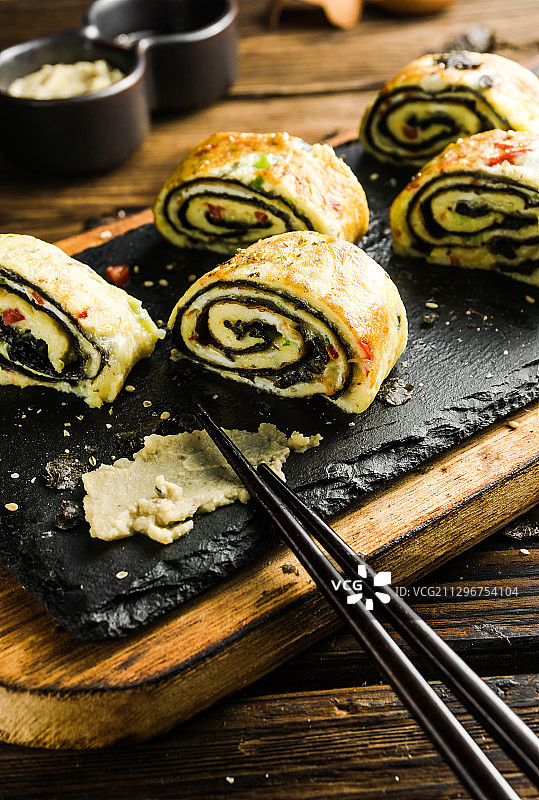 芝士海苔鸡蛋卷图片素材