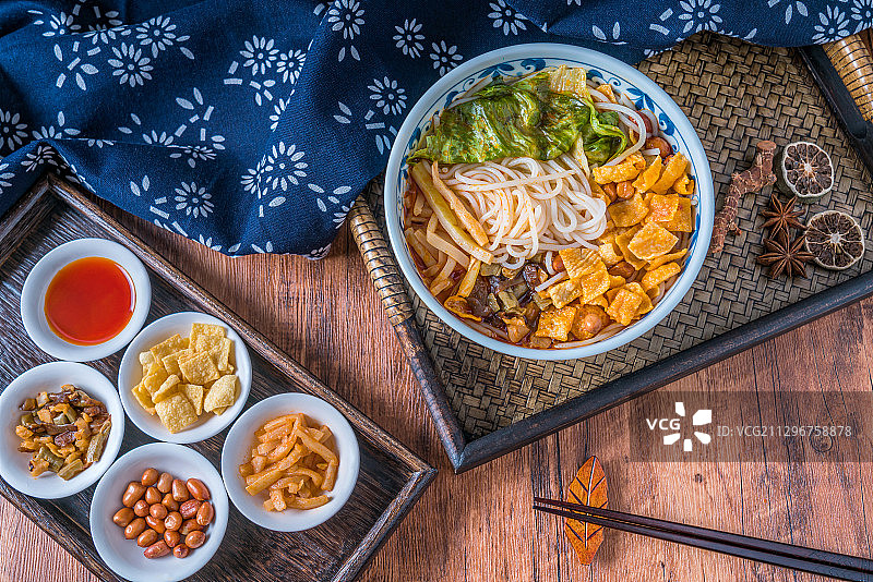 中国广西柳州小吃螺蛳粉图片素材