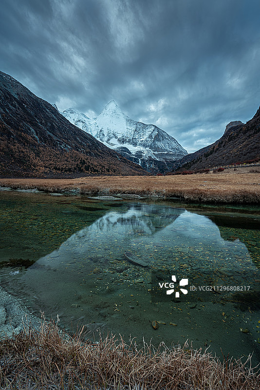 央迈勇图片素材