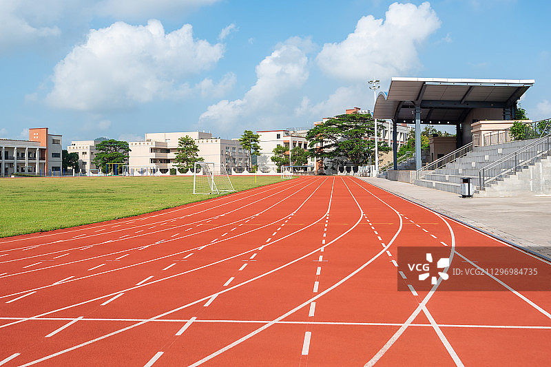 中山市良都中学校园与运动场图片素材