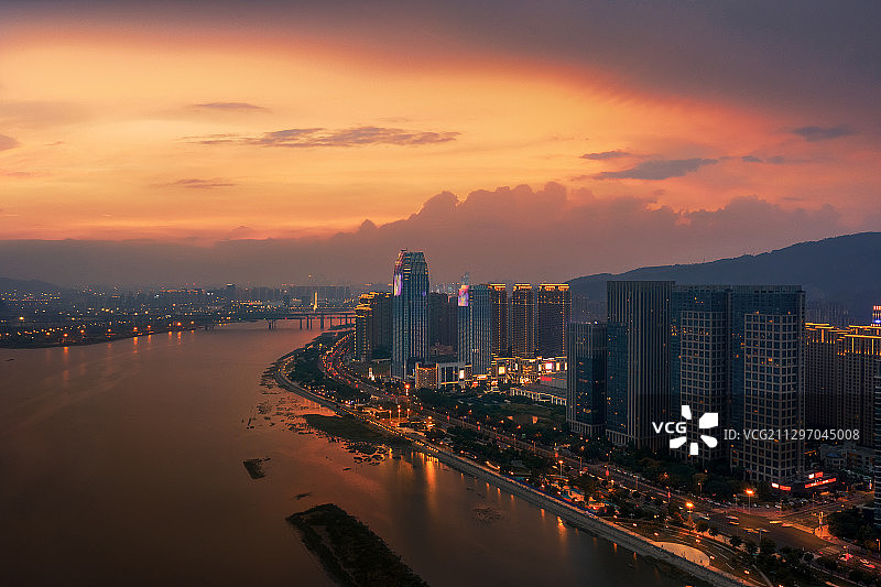 福州马尾东江边日落火烧云图片素材