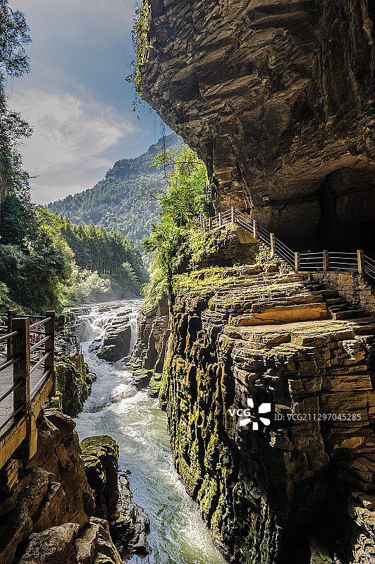 中国第一溶洞——腾龙洞图片素材