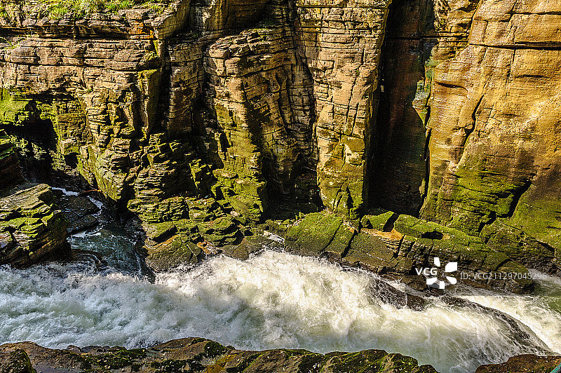 中国第一溶洞——腾龙洞图片素材