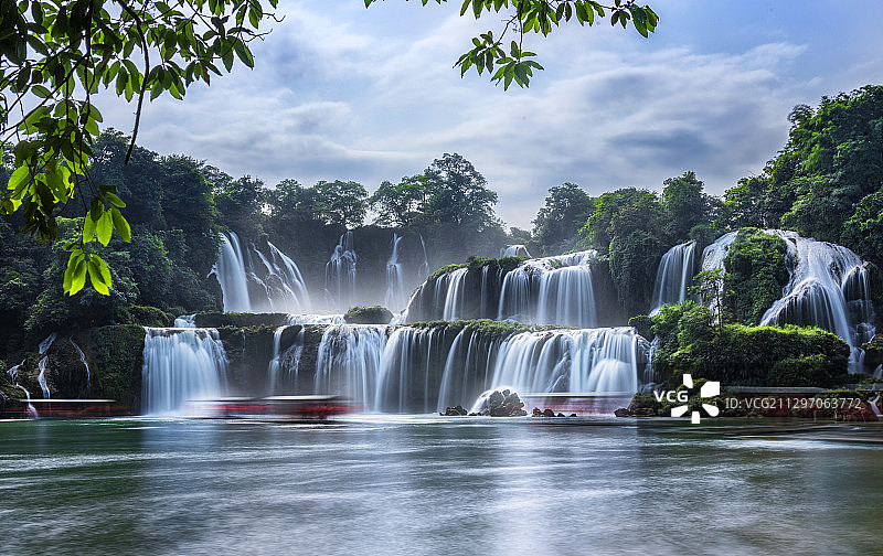 广西德天瀑布图片素材