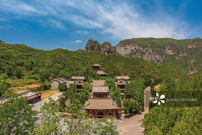 航拍巩义青龙山慈云寺图片素材