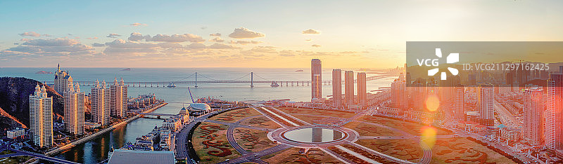 大连星海广场跨海大桥全景图片素材