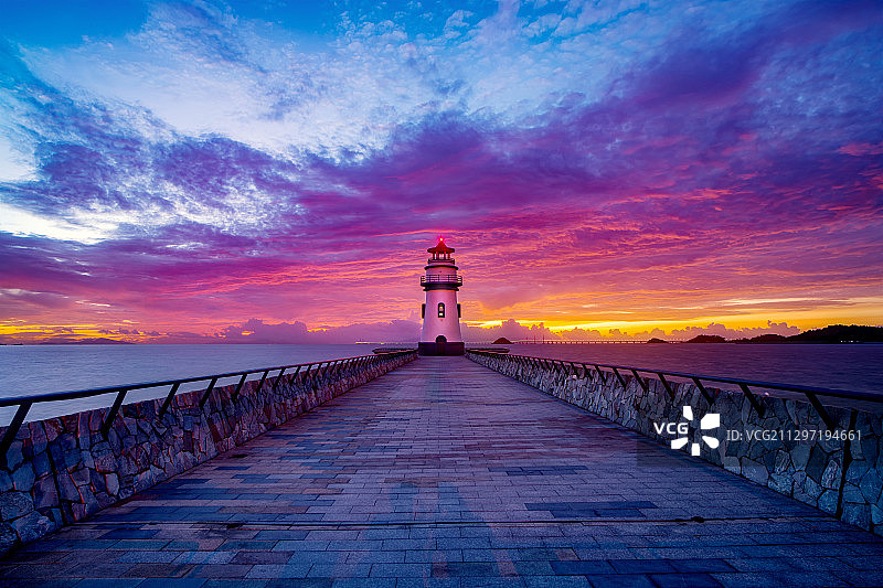 珠海爱情邮局灯塔日出图片素材