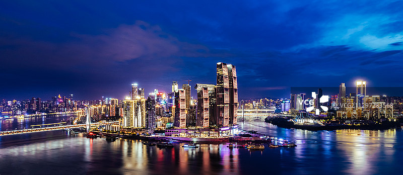 重庆渝中半岛日落夜景全景图片素材