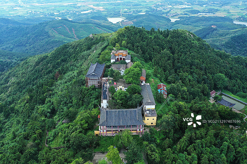 千年古寺伏虎寺+安徽省合肥市庐江县冶父山国家森林公园图片素材
