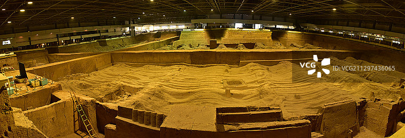 陕西西安秦始皇兵马俑博物馆二号坑图片素材