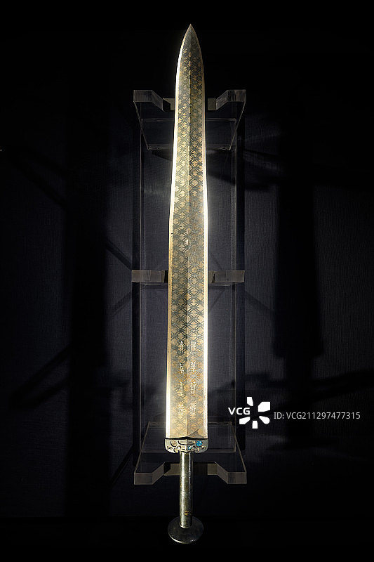 越王勾践剑国家一级文物，天下第一剑，湖北省博物馆收藏图片素材