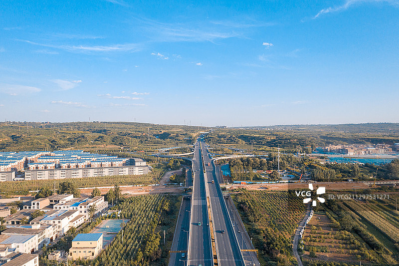 河南省郑西高铁洛阳段图片素材