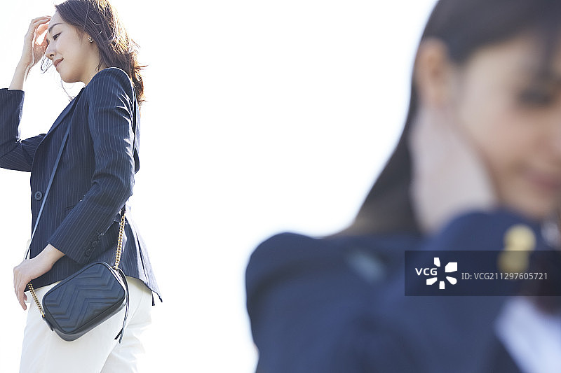 女人和女学生图片素材