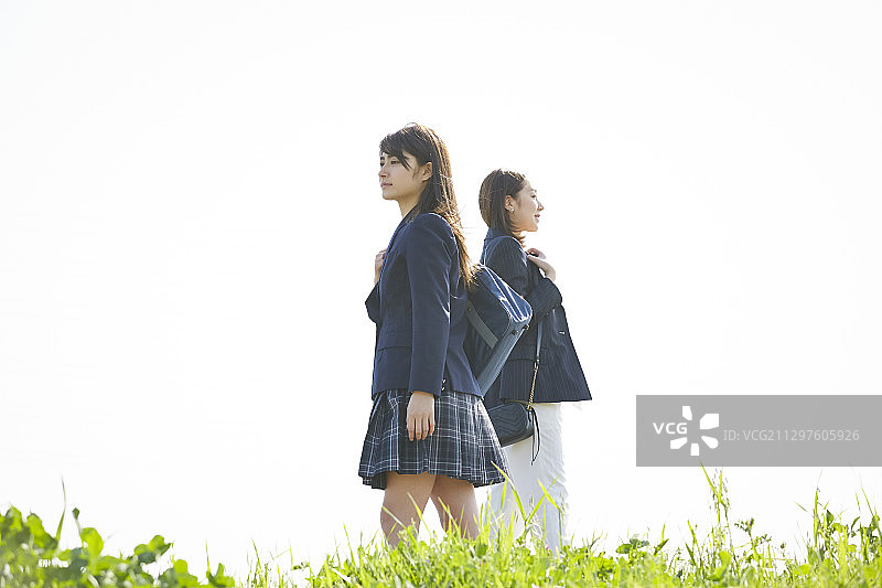 女人和女学生图片素材