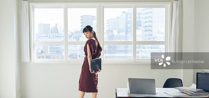 创意商务女性图片素材