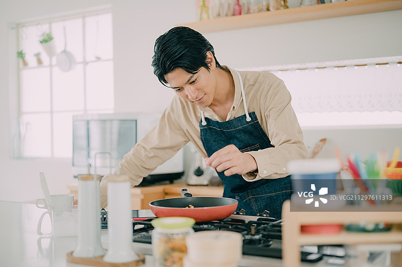 男士生活方式烹饪图片素材