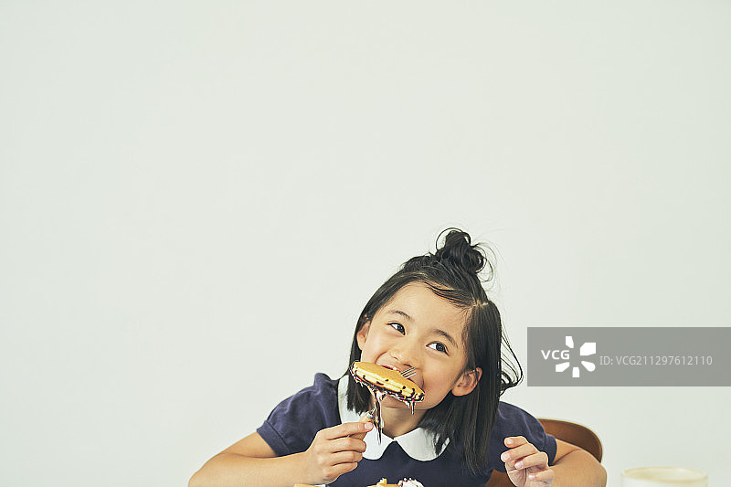 女孩和糖果图片素材