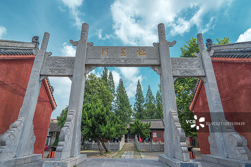 孔庙棂星门+安徽省淮南市寿县古城孔庙图片素材