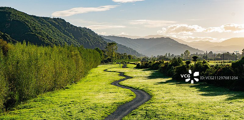 新西兰上哈特天空下的风景图片素材