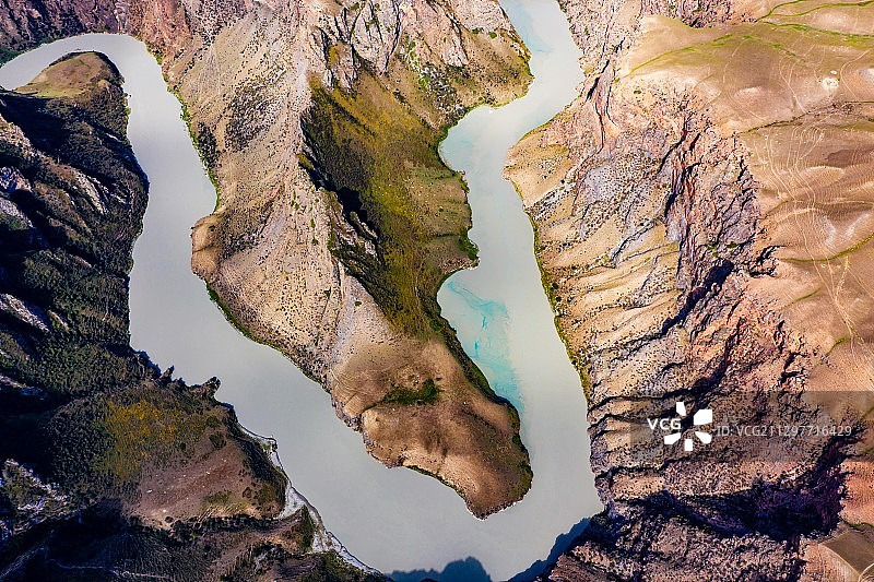 新疆特克斯喀拉峻大峡谷风光图片素材