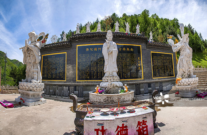 山西忻州市五台山白云寺广场观音菩萨雕像图片素材