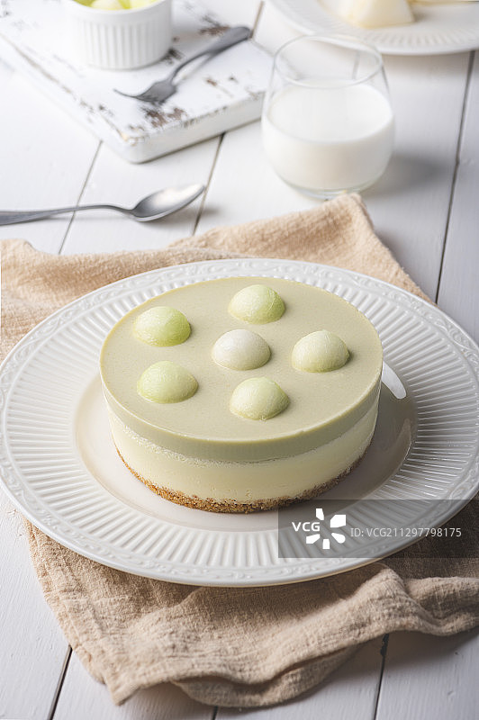 蜜瓜慕斯蛋糕图片素材