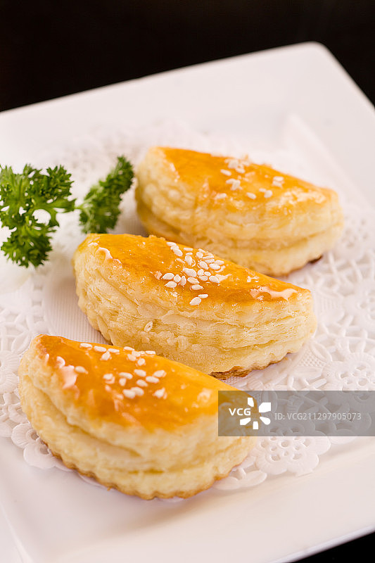 广东早茶点心榴莲酥图片素材