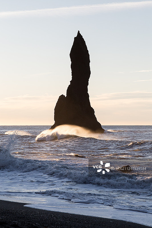 风景优美的炮台海滩，韦斯特曼纳群岛，冰岛图片素材