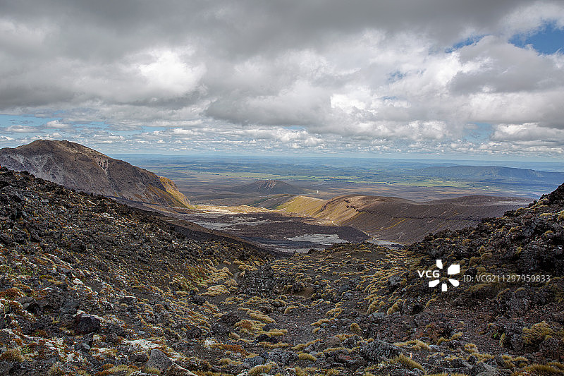 新西兰图朗基多云天空下的风景图片素材