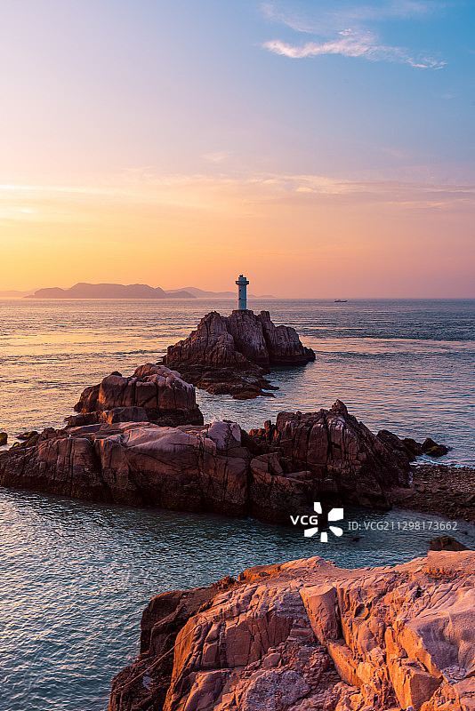 浙江舟山群岛东极岛灯塔日出日落星空风光图片素材