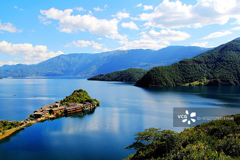 泸沽湖里格半岛图片素材