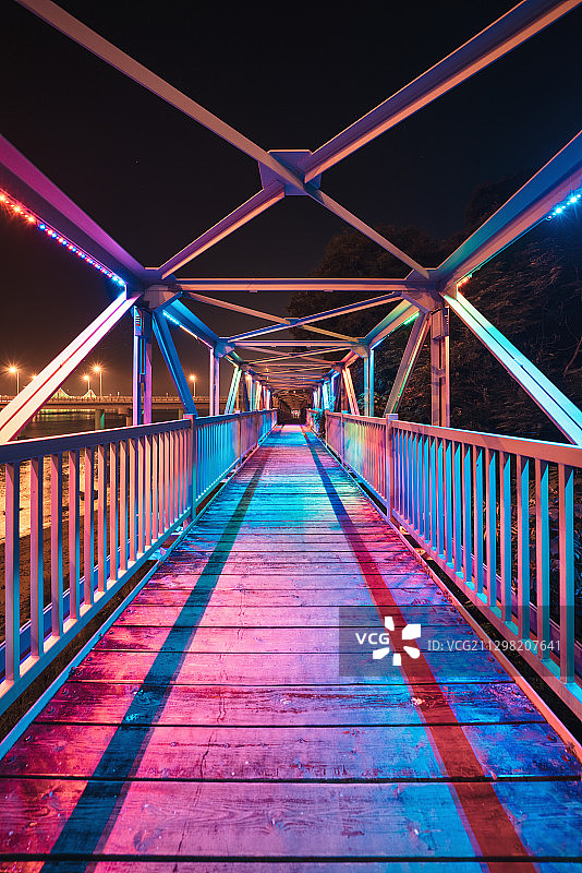 跨海人行天桥图片素材