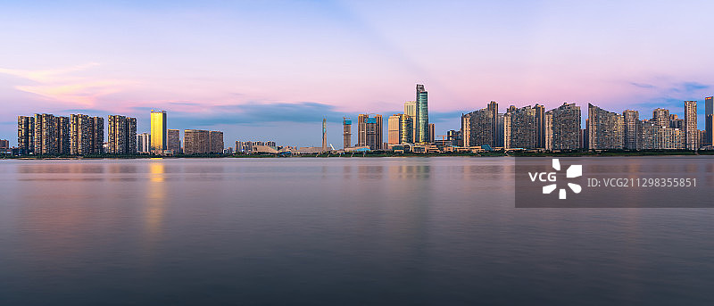 湖南省长沙市北辰三角洲水面视角图片素材