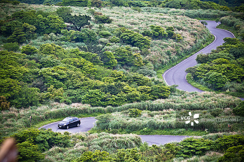 阳明山的山路自驾图片素材