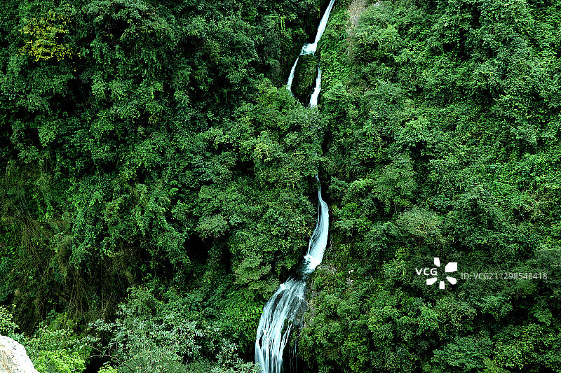 龙水峡地缝图片素材