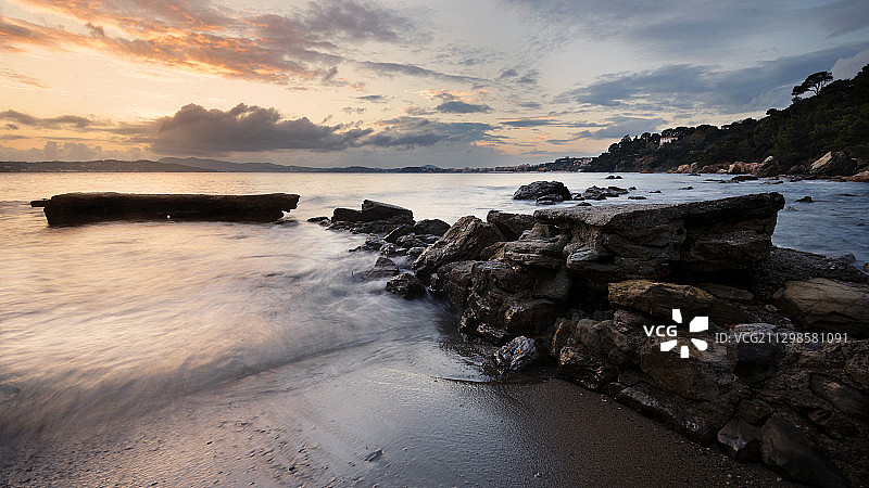 法国土伦日落时分的海景图片素材
