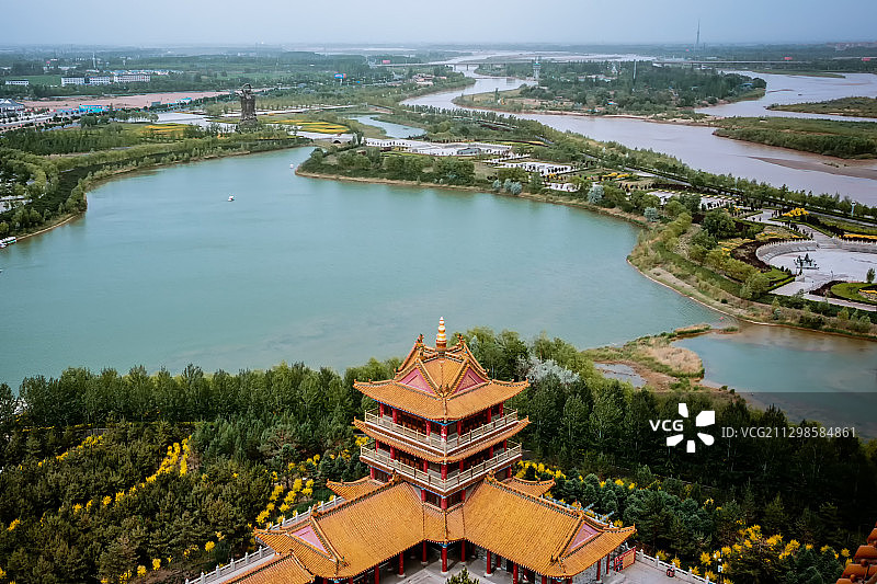 中国宁夏吴忠青铜峡市黄河楼风景区图片素材