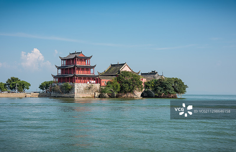 湖天一色中庙寺图片素材