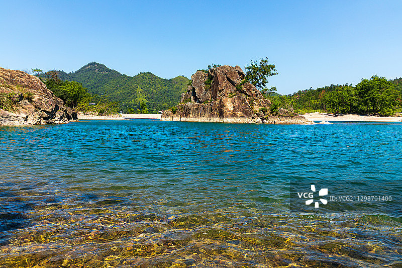 江水清清图片素材