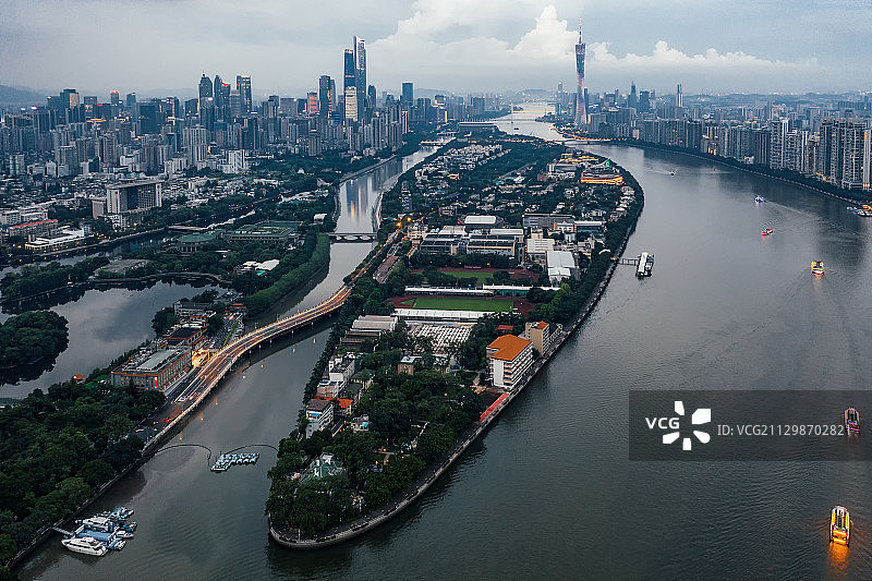 阴雨天的广州二沙岛图片素材