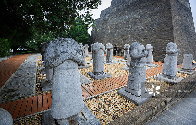 陕西乾陵无字碑石刻图片素材