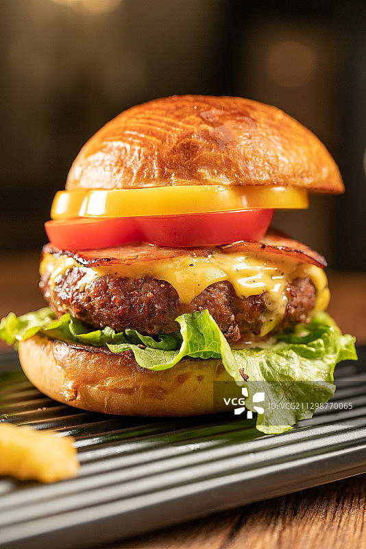 美式厚切汉堡图片素材