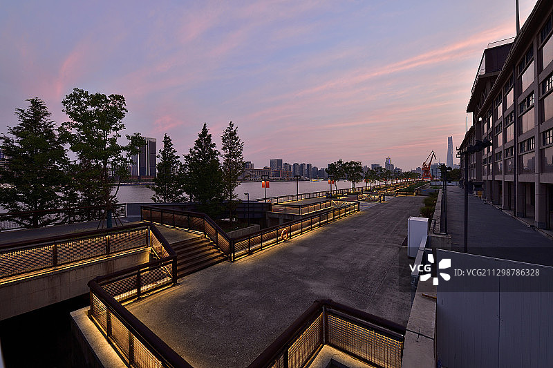 滨江步道夜景图片素材