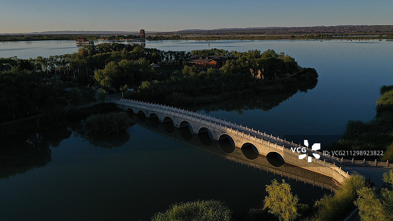 高台县大湖湾湖心岛图片素材