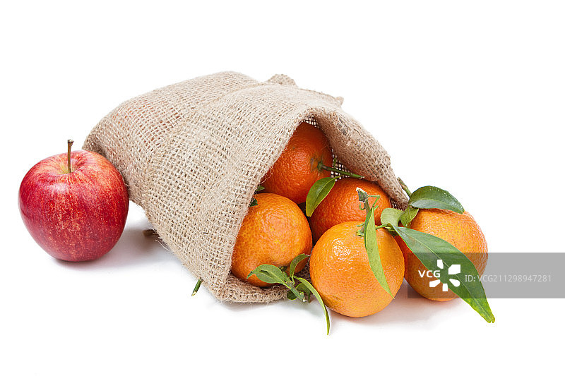 白色背景上的水果特写图片素材