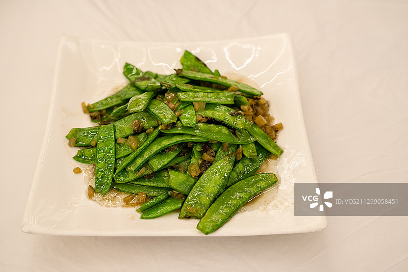 清炒蒜蓉荷兰豆图片素材