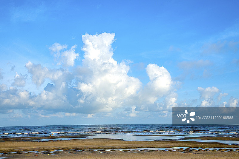 广西东兴京族万尾岛金滩图片素材