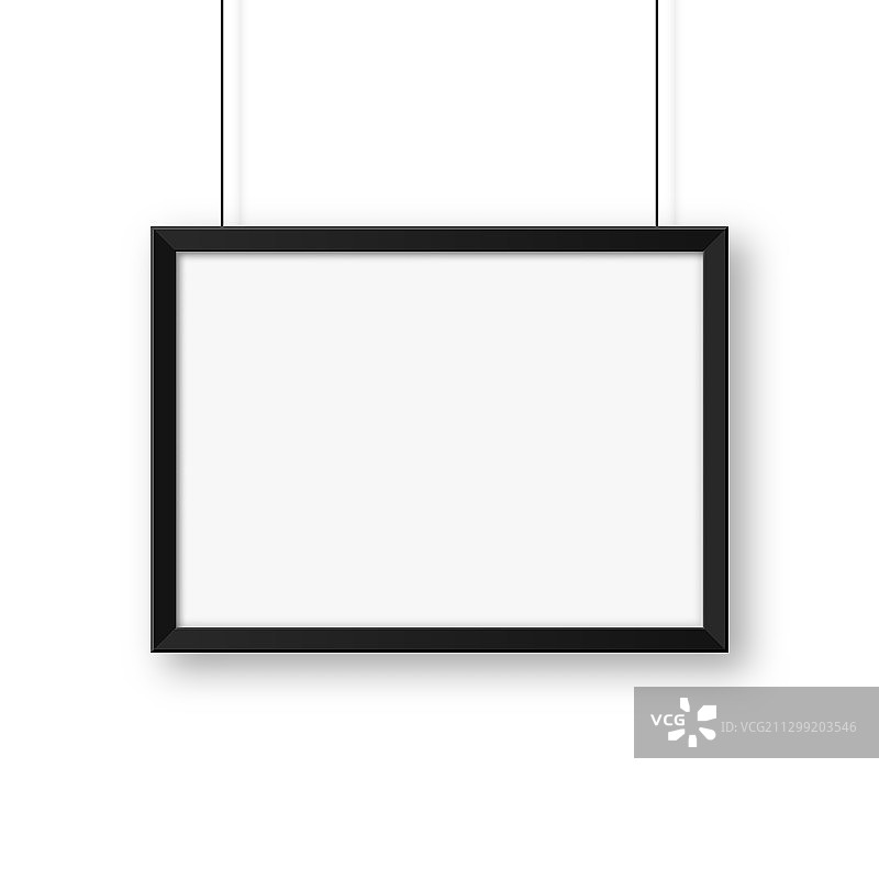 逼真的挂墙空白黑色画框图片素材