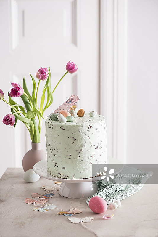 复活节Stracciatella蛋糕图片素材