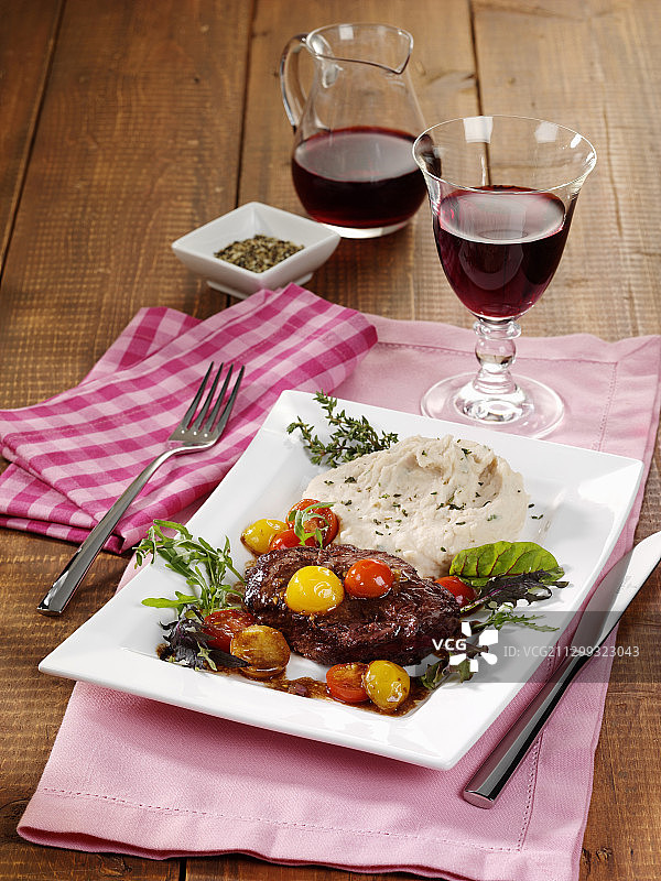 配豆泥的牛排图片素材